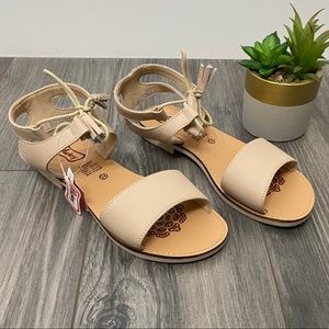 NWT made in Mexico Mickey brand sandals